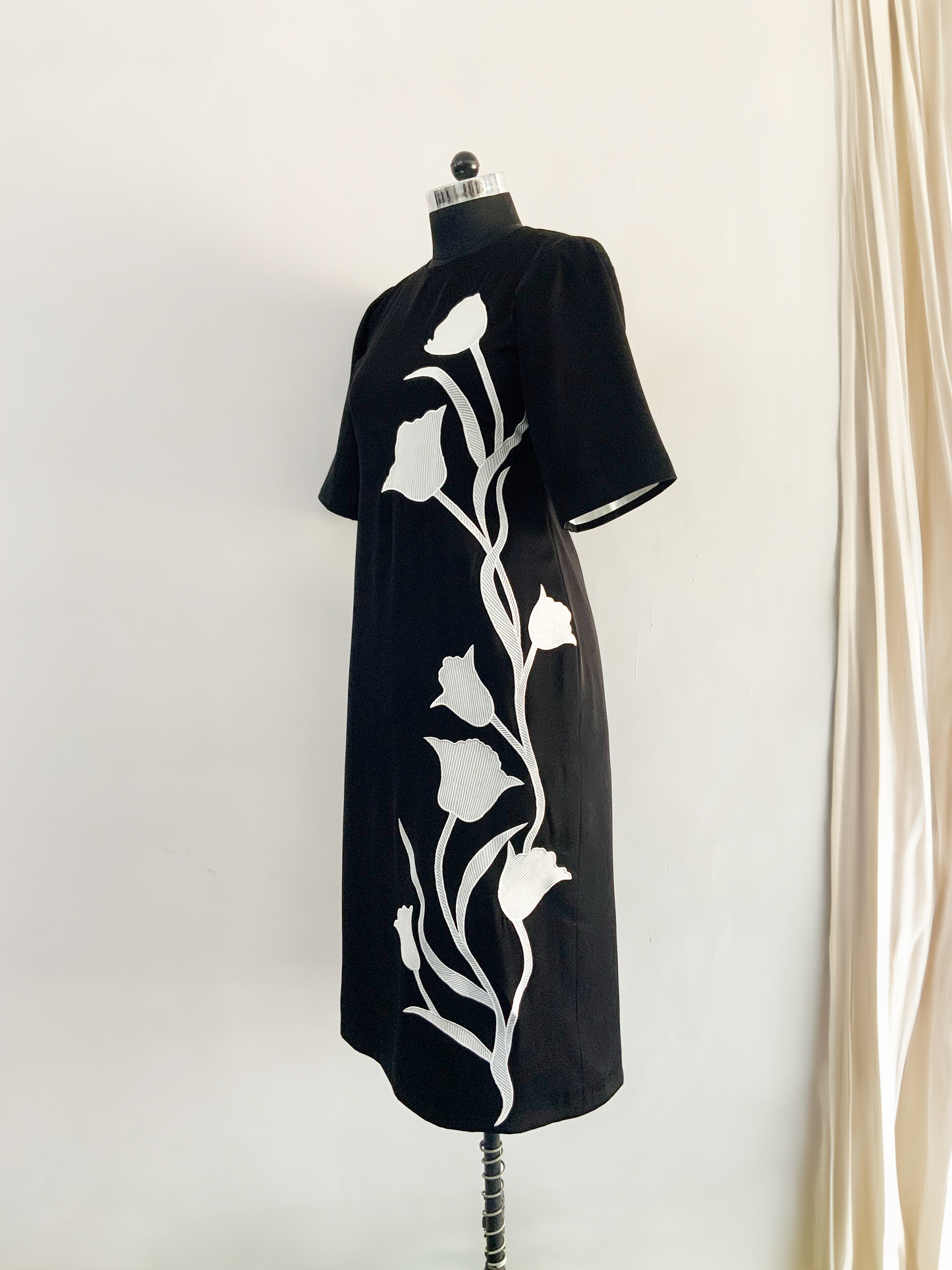 black midi dress with half sleeves