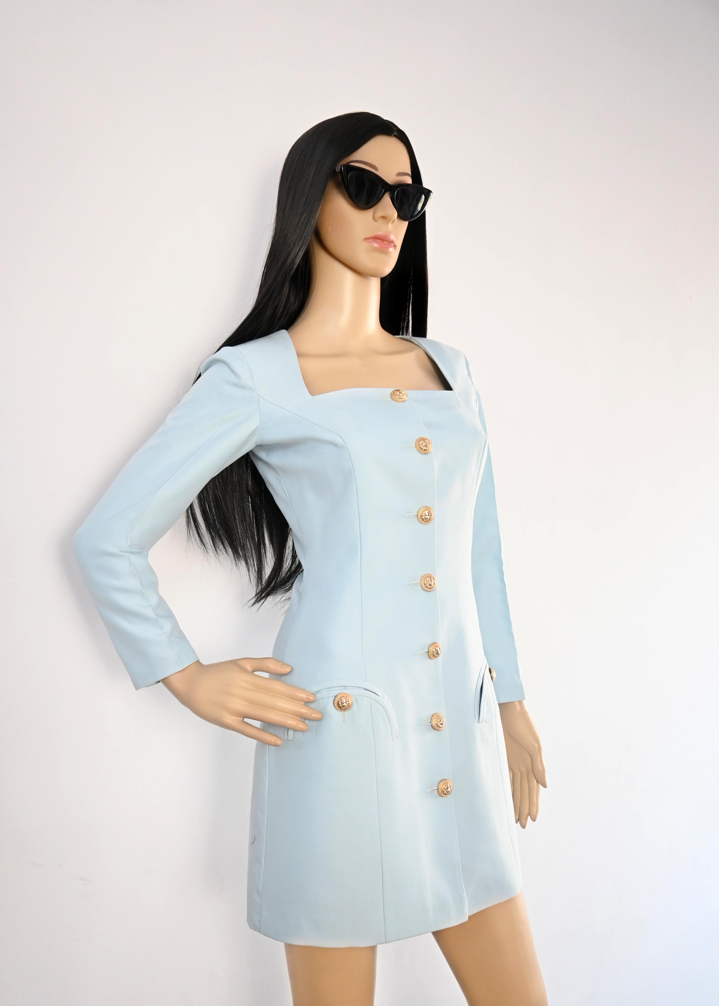 women formal brunch outfit